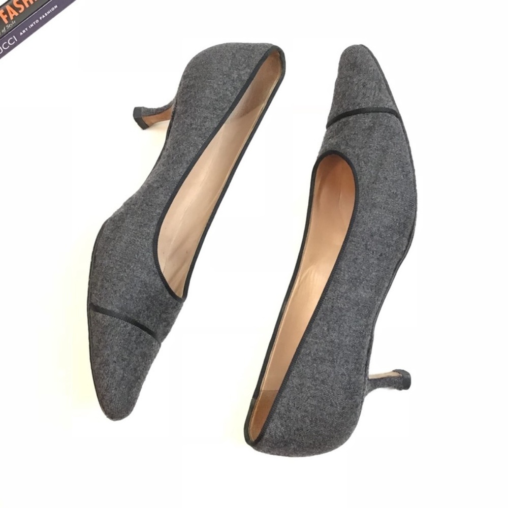 Manolo Blahnik Kitten Heels Wool